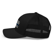 Cargar imagen en el visor de la galería, Thin blue line Trucker Cap