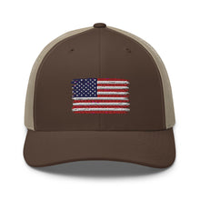 Cargar imagen en el visor de la galería, American Flag Trucker Cap