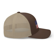 Cargar imagen en el visor de la galería, American Flag Trucker Cap