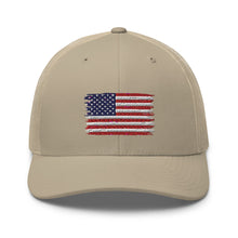 Cargar imagen en el visor de la galería, American Flag Trucker Cap