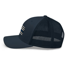 Cargar imagen en el visor de la galería, Thin blue line Trucker Cap