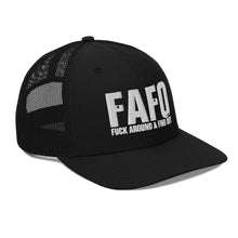 Cargar imagen en el visor de la galería, FAFO Trucker Cap