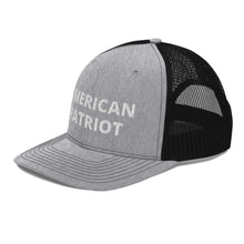 Cargar imagen en el visor de la galería, American Patriot Trucker Cap