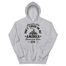 Charger l'image dans la galerie, Don’t tread on me Unisex Hoodie