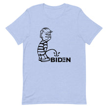 Cargar imagen en el visor de la galería, Trump piss on Biden Short-Sleeve Unisex T-Shirt