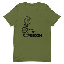 Cargar imagen en el visor de la galería, Trump piss on Biden Short-Sleeve Unisex T-Shirt