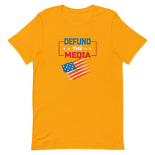 Charger l'image dans la galerie, DEFUND THE MEDIA Short-Sleeve Unisex T-Shirt