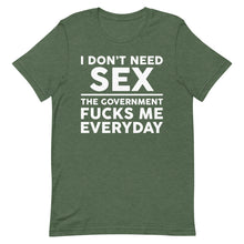 Cargar imagen en el visor de la galería, Government F**ks Me Everyday!  Short-Sleeve Unisex T-Shirt
